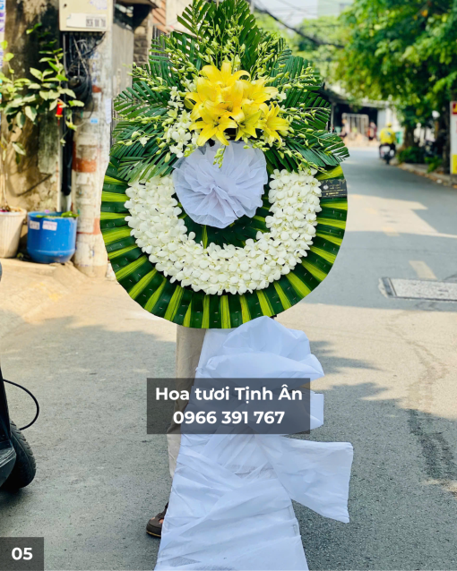 Vòng Hoa Viếng TA15