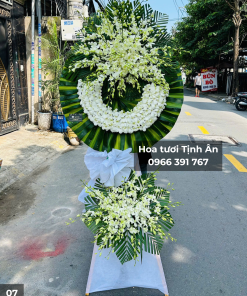Vòng Hoa Viếng TA44