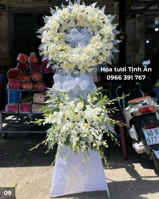 Vòng Hoa Viếng TA64