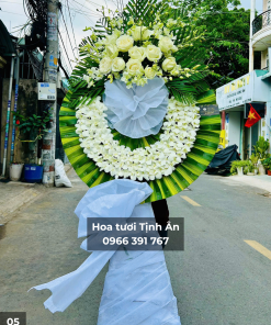Vòng Hoa Viếng TA18