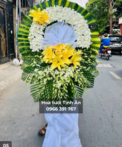 Vòng Hoa Viếng TA13