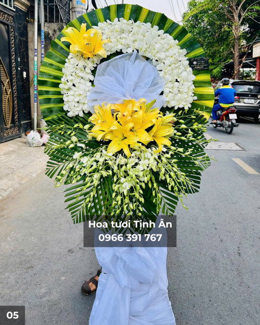 Vòng Hoa Viếng TA13