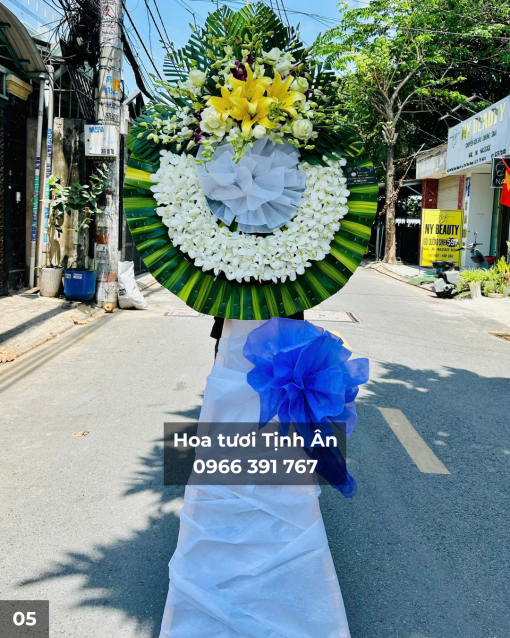 Vòng Hoa Viếng TA24