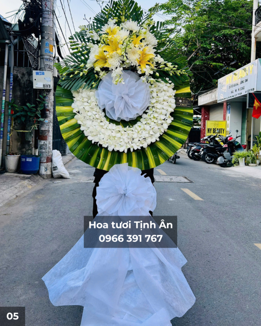 Vòng Hoa Viếng TA20
