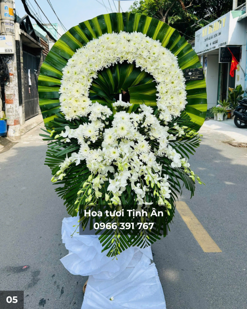 Vòng Hoa Viếng TA11