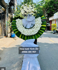 Vòng Hoa Viếng TA16