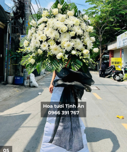 Vòng Hoa Viếng TA21